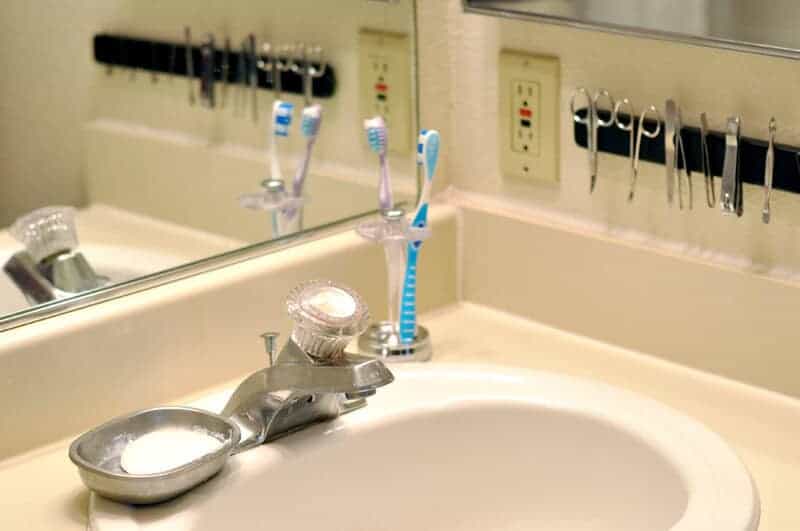 14)darkroomanddearly