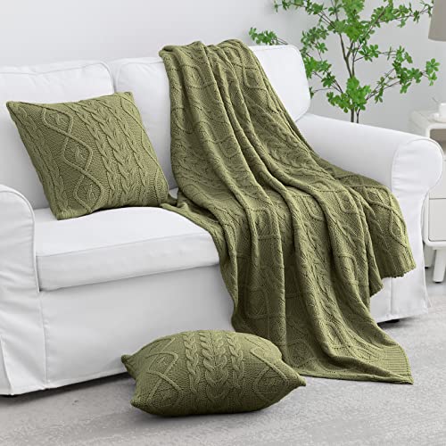 Knit Blankets And Pillows