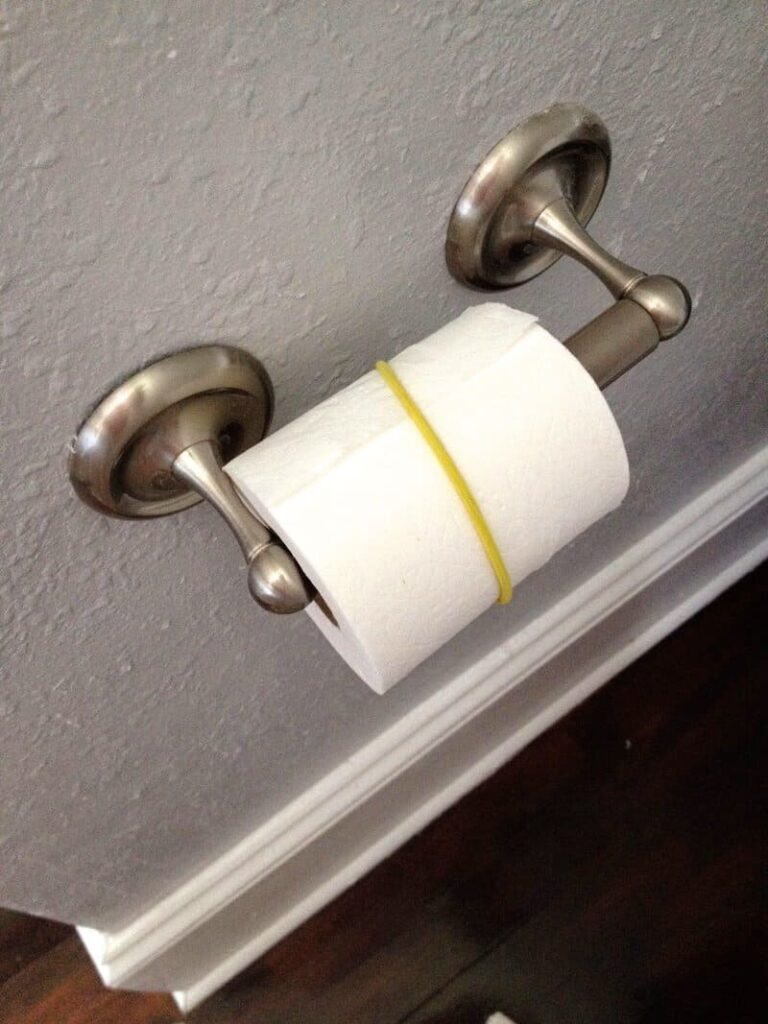 Stop Paper Towel Roll Unraveling With Hair Ties