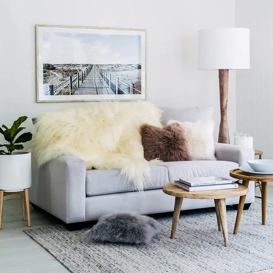 White Icelandic Sheepskin Area Rug Lge1 900x