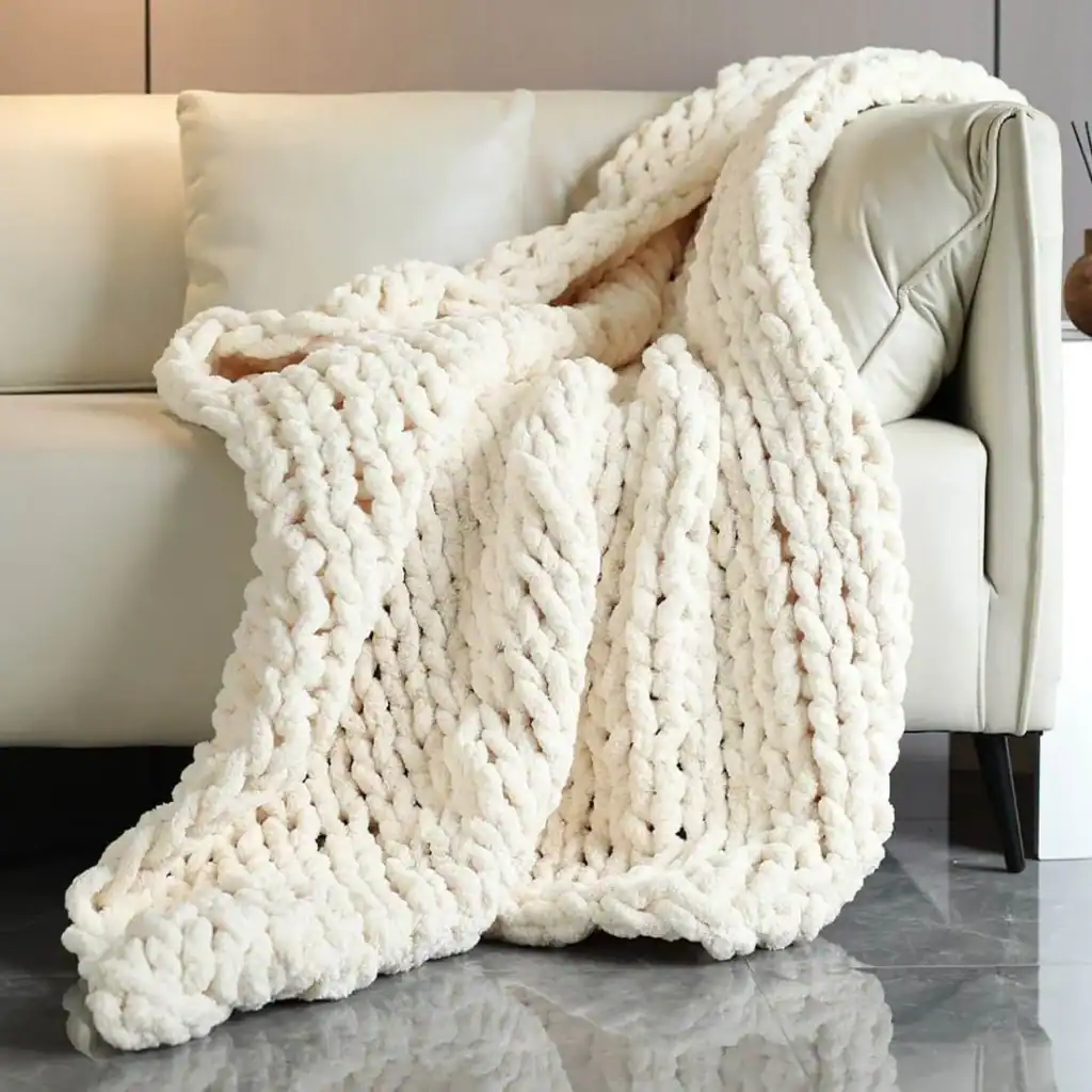 Chunky Knit Throw Blankets