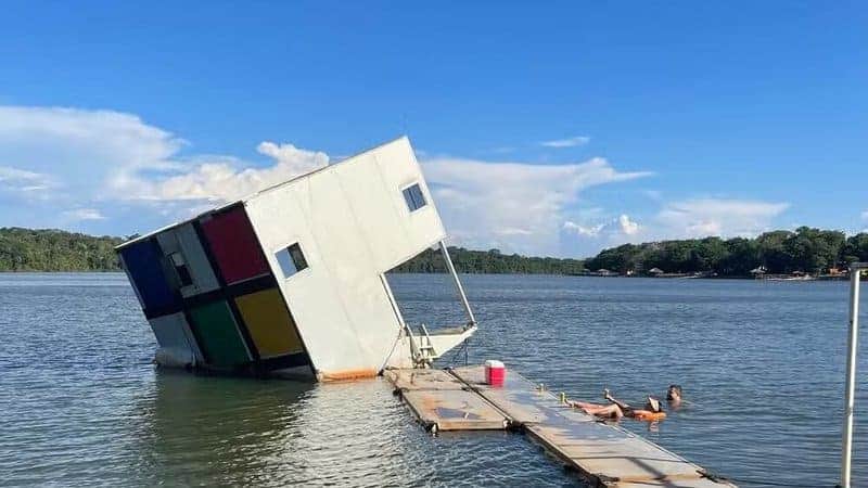 25 Airbnbs That’ll Make You Say, ‘Wait, We Can Stay There?’