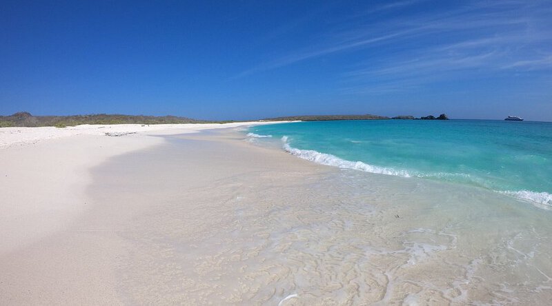 Gardner Bay, Ecuador