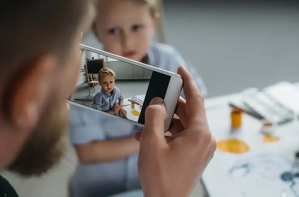 25 Apps That Keep Parents from Losing Their Minds