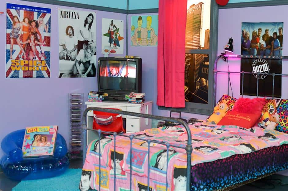 90s Bedroom