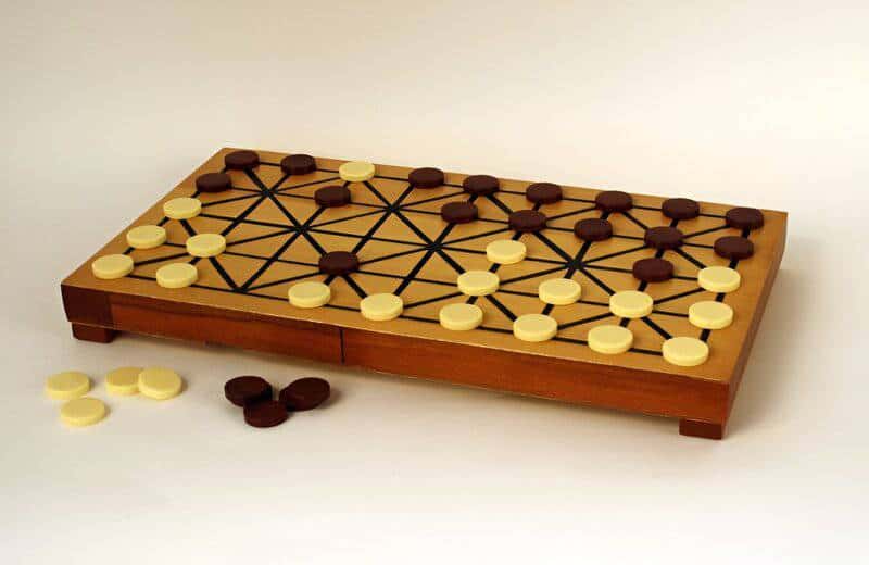 19. Fanorona (Madagascar)