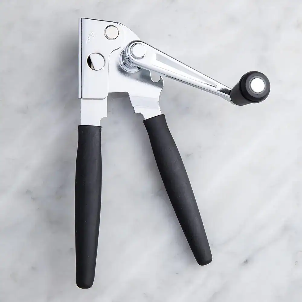 Can Opener With A Hand Crank