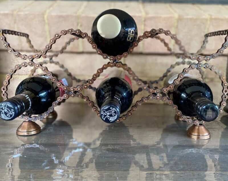 25 Brilliant Hacks People Pulled Off Using Random Junk