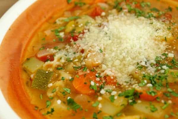 Minestrone soup (8) (600x400)