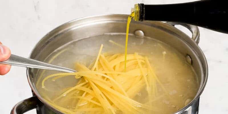 Oil Prevents Pasta From Sticking