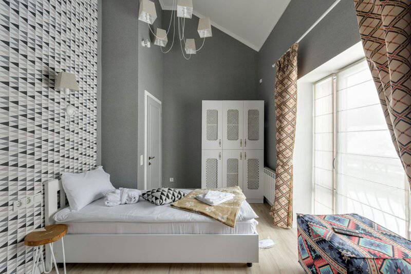 These are the 20 Most Iconic Wallpaper Designs of All Time