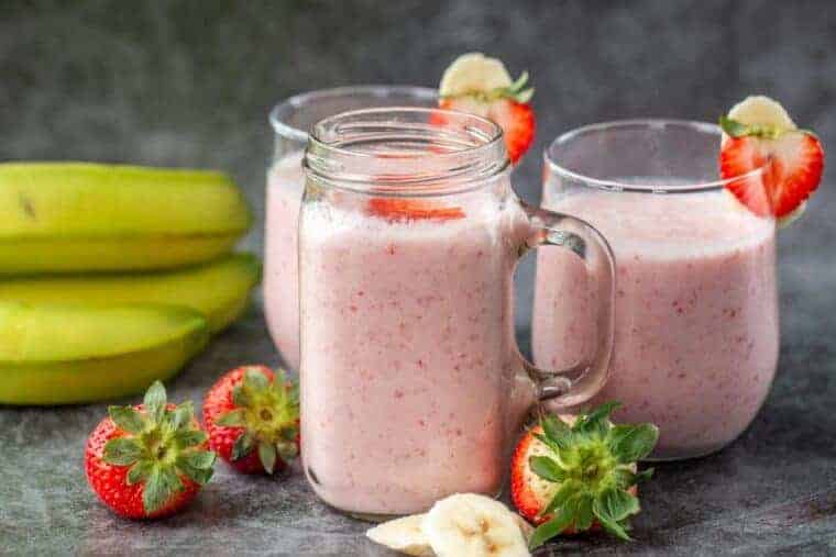 Strawberry banana smoothie 6 760x507