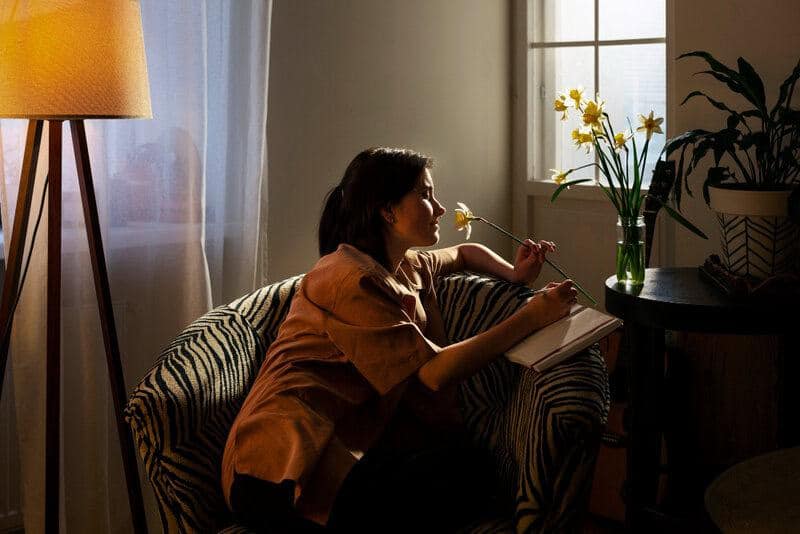 How to Fall in Love With Your Life (Even When You Live Alone)