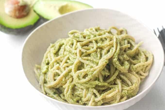 Creamy avocado basil pesto spaghetti 01