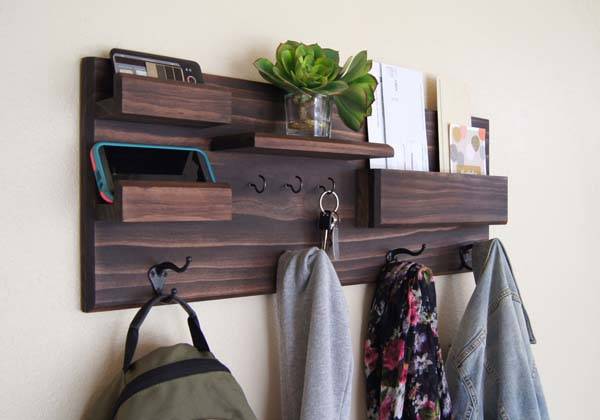 The handmade entryway wall organizer 1