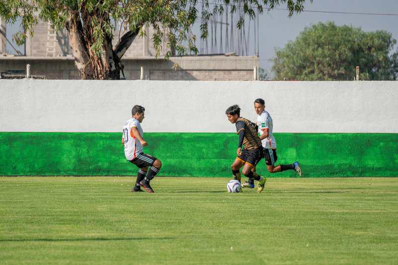 10. Participating in Masters Powerlifting Competitions