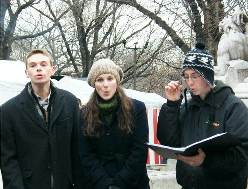 New york christmas carolers