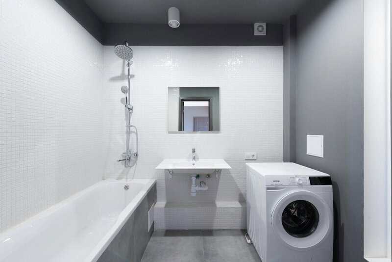 19. Don’t Forget a Universal Sink Stopper